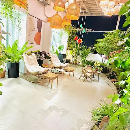 Skyline Penthouse Greenery Хошимин Экстерьер фото